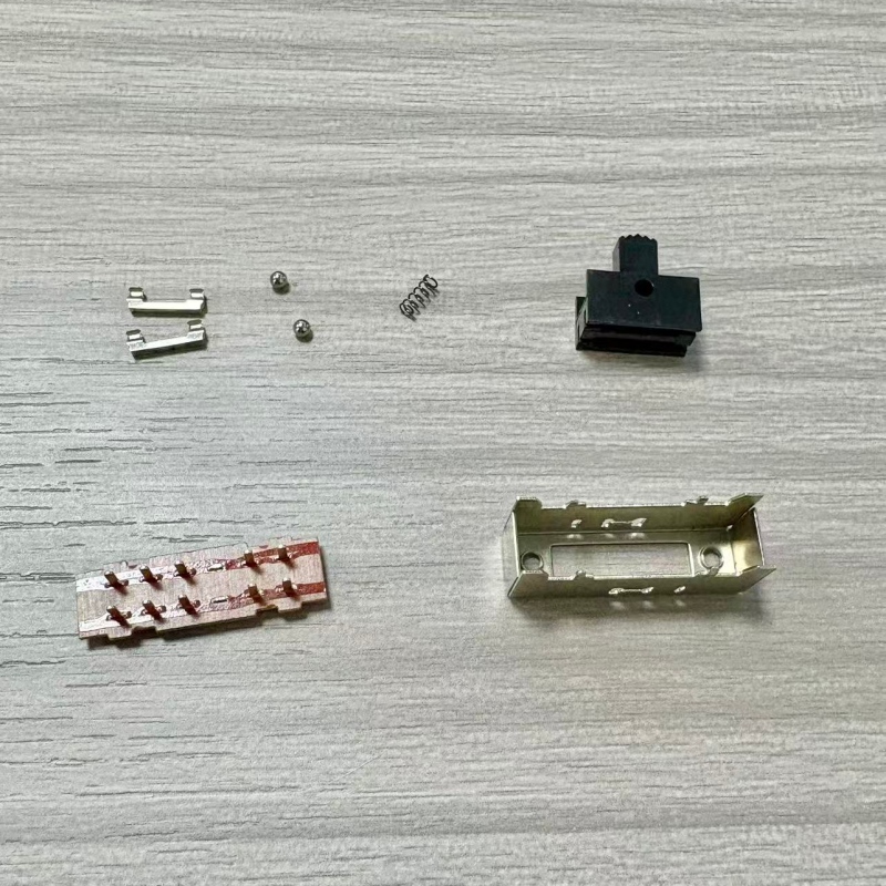 Anyersanyagoktól a késztermékig: A \\\